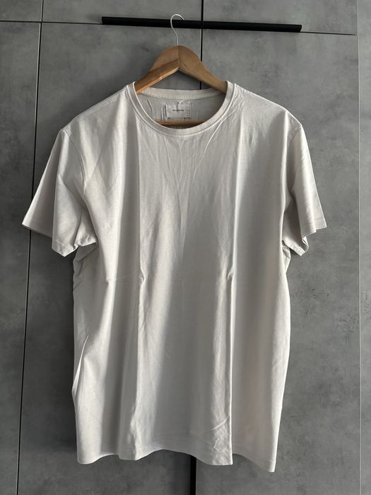 Tricou alb reserved