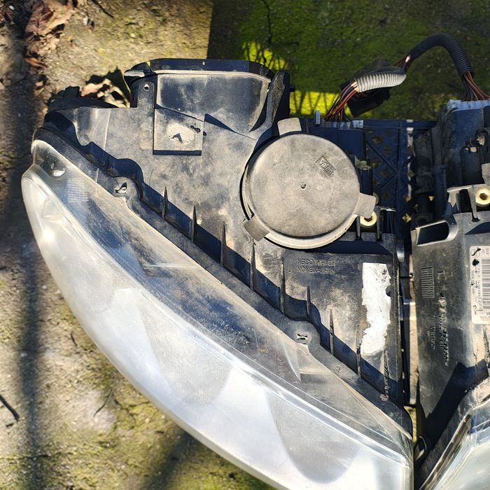 Ксенонови фарове за тоуарег