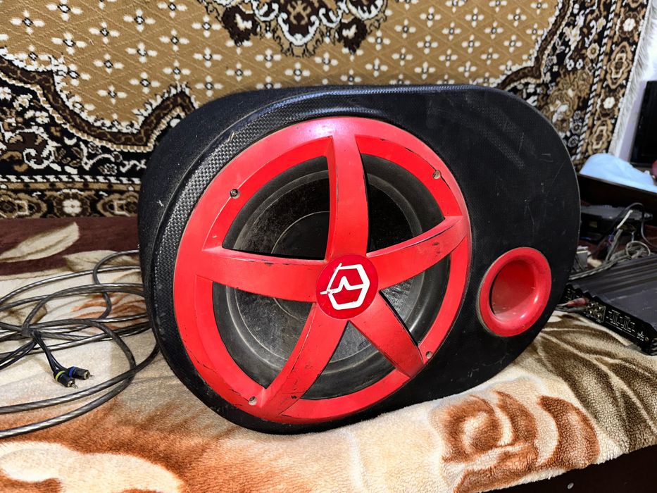 Продам в сборе автозвук