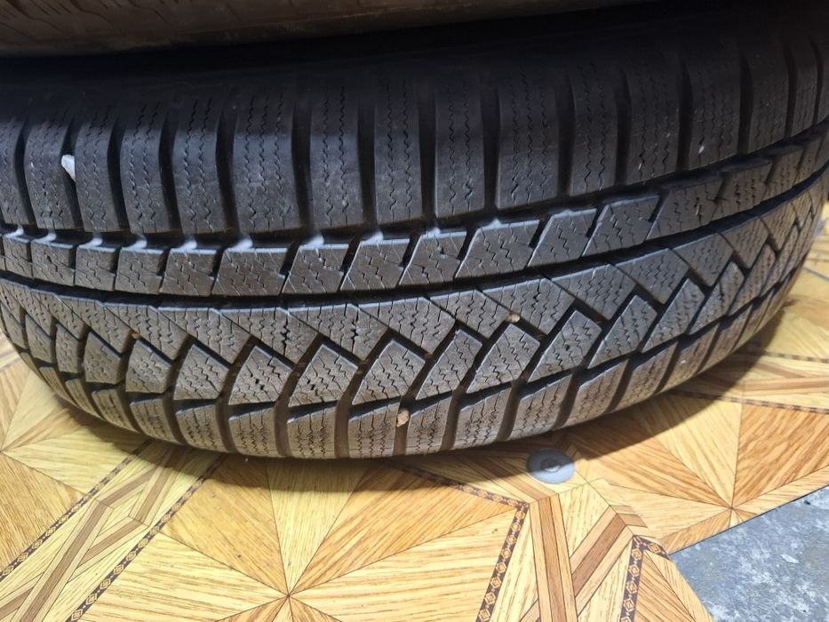 Set 4 anvelope iarna continental 205 60 16