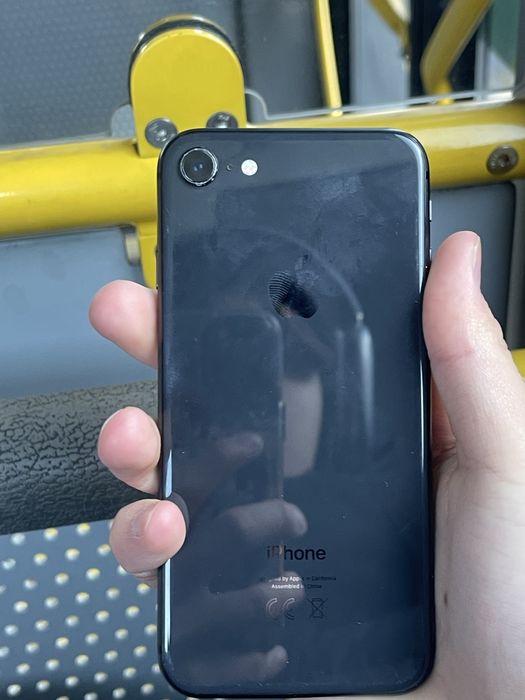 Айфон 8 ИДЕАЛ.