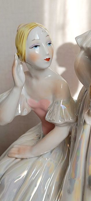 Редкость Статуэтка фарфоровая Балерины перед зеркалом Киев