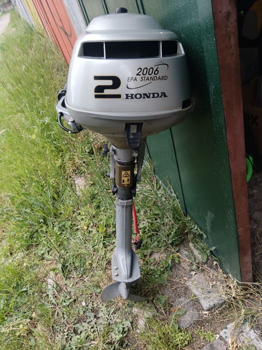 Извън бордов двигател Honda 2hp