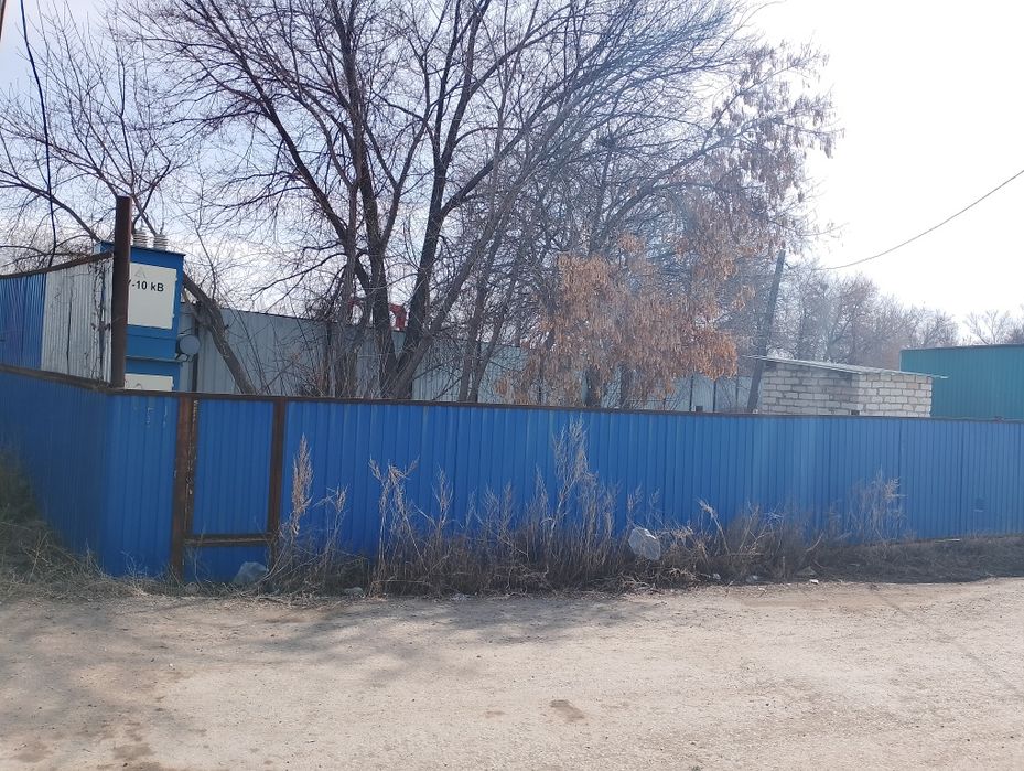 Продам земельный участок с домом