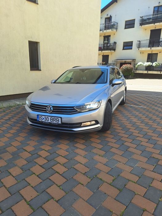 Volkswagen Passat B8 2.0 TDI 150 CP DSG-2016-ACC/LED/KEYLESS/MASAJ