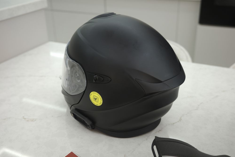 Scorpion EXO 920 u Sena SF1