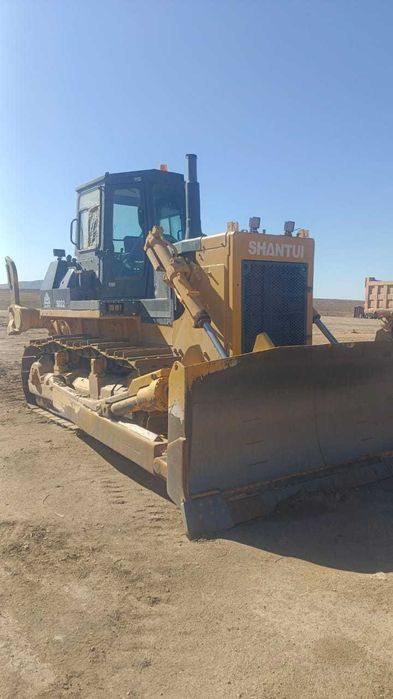 Сдается в аренду мощный Бульдозер Shantui SD23