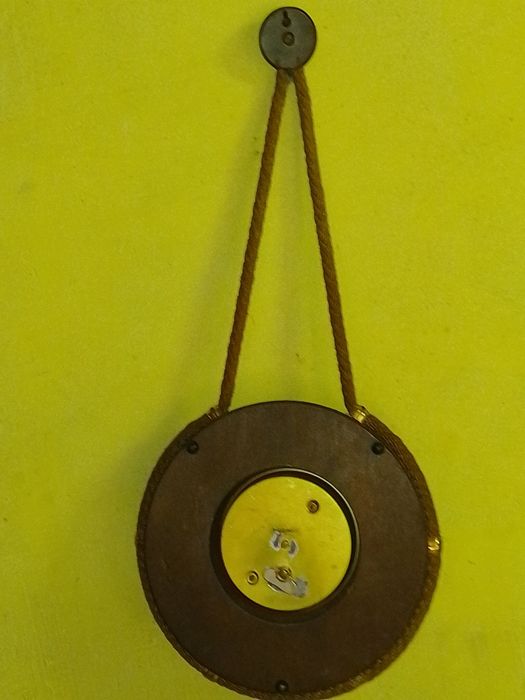 Стар Германски Стенен Механичен Часовник -Маите.-Работи точно.