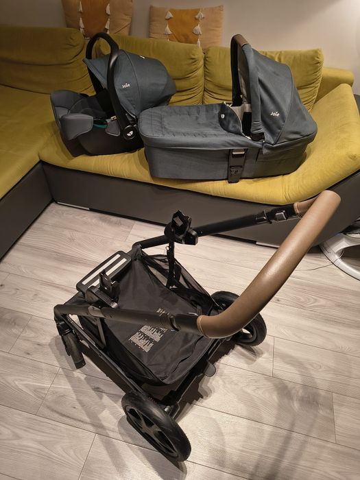 Carucior 3in1 JOIE A-Tour Chrome Dlx