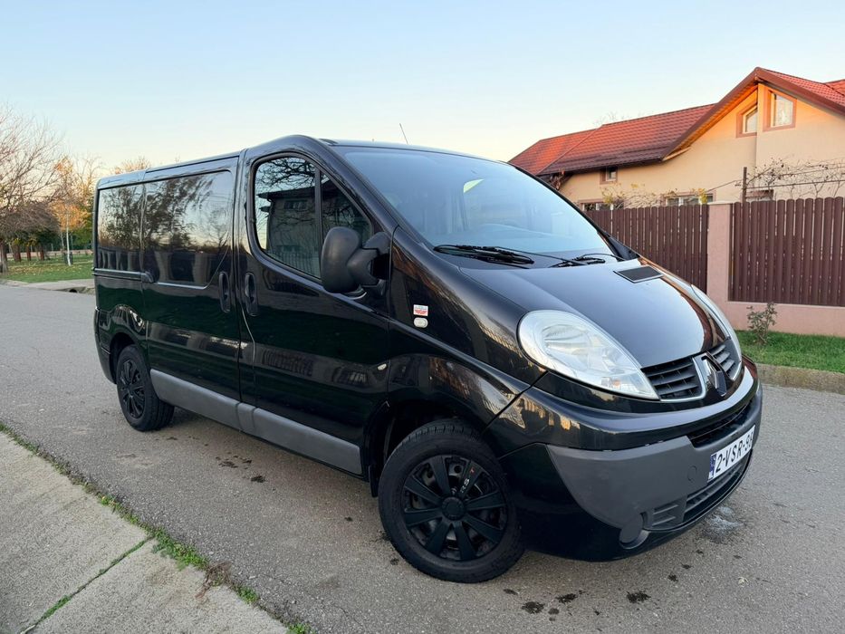 RENAULT Trafic 2012 — imagine 2