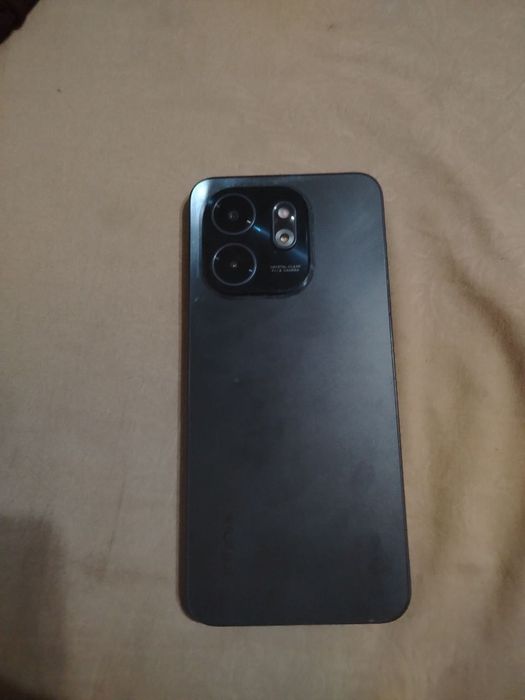 Infinix smart 9 holati oʻrtacha