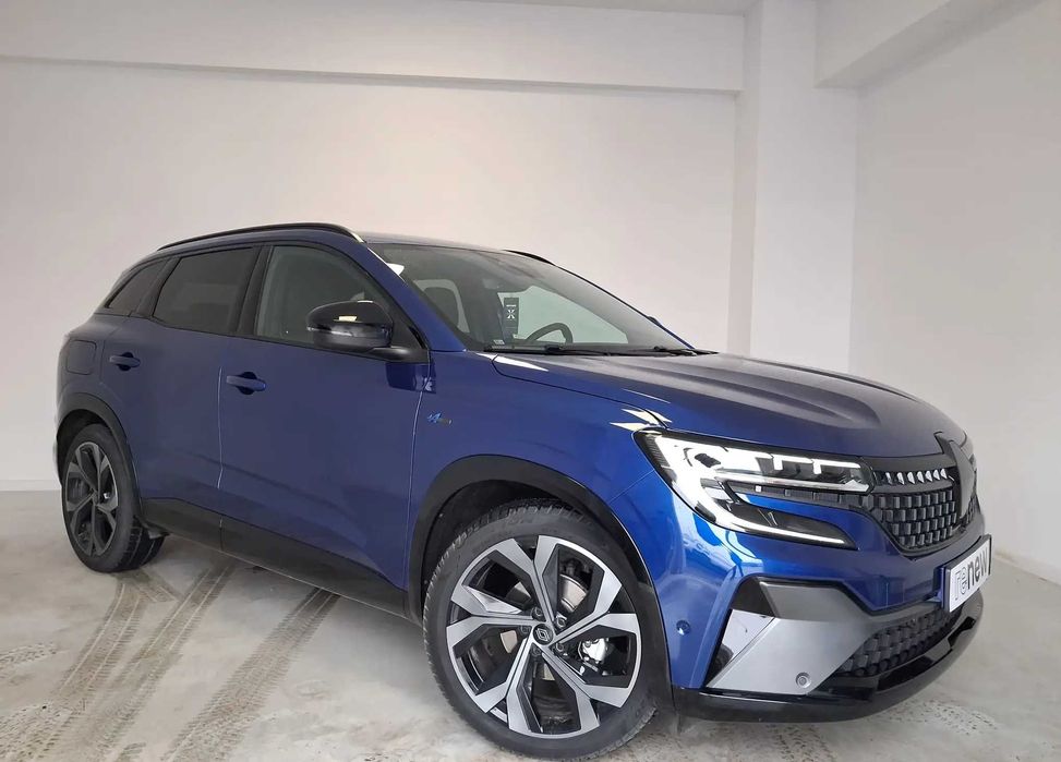 Dezmembrez Renault Austral 2023 1.2 TCE Automat Alpin