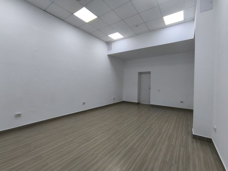 Продается коммерческое помещение  — 210 кв. Рядом трц Мега