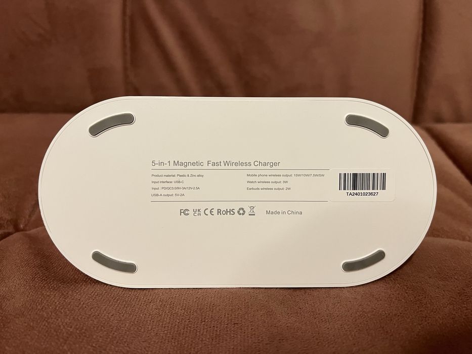 Stație de încărcare 5-in-1 pentru dispozitive Apple cu MagSafe