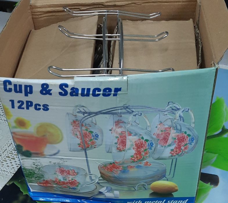 Чайный сервиз -прозрачный с рисунком