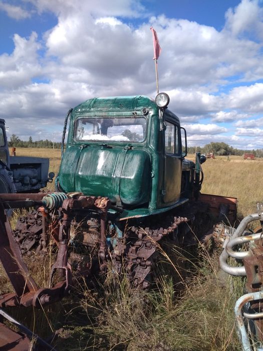 Продам трактор дт 75 бульдозер