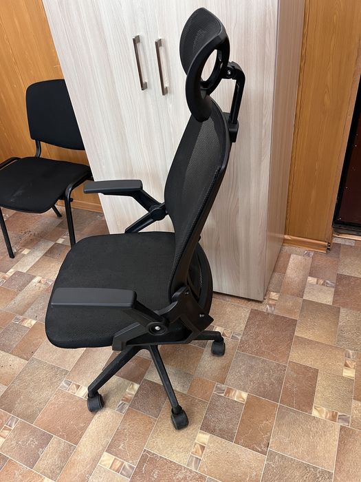 Продам офисное компьютерное кресло!