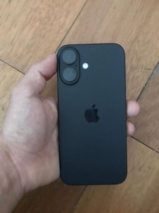 iphone 16 256гб акб 95%