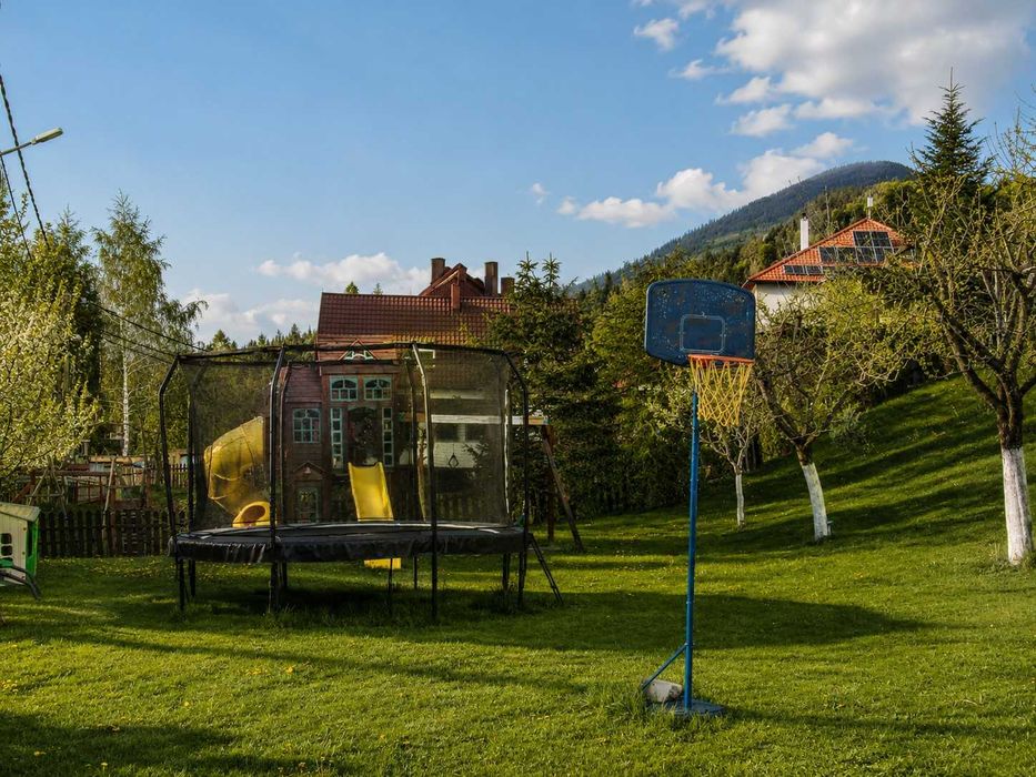 Cazare Colibița Casa Lipan – Cabana cu jacuzzi, 6 camere | Inchiriere grupuri 10-12 persoane