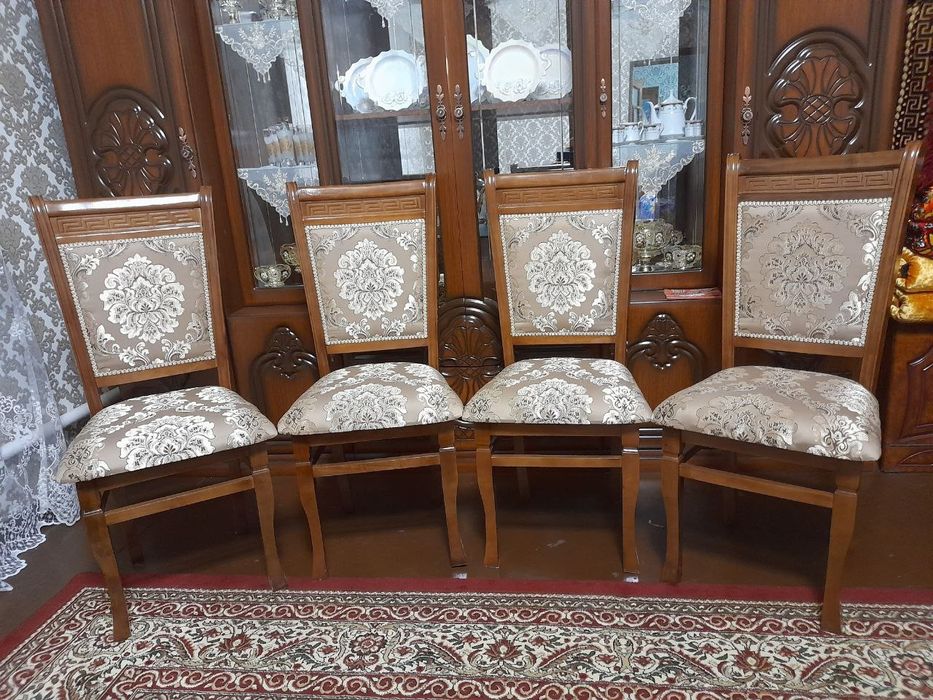 Prakat stol stul ijaraga beramiz