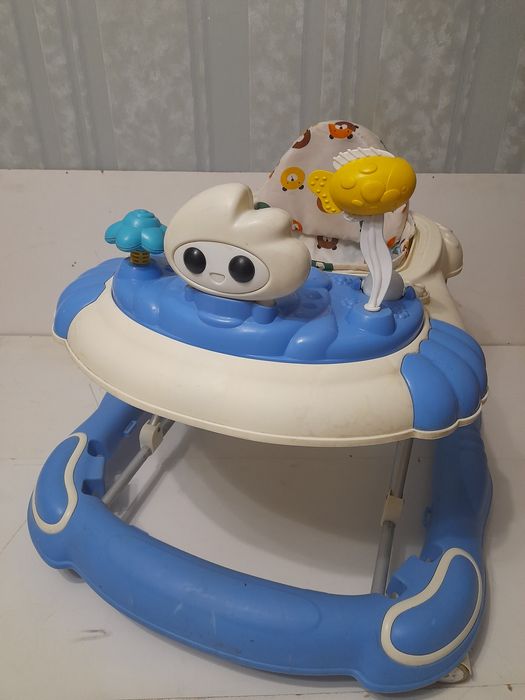 Ходунки детские на колёсиках
