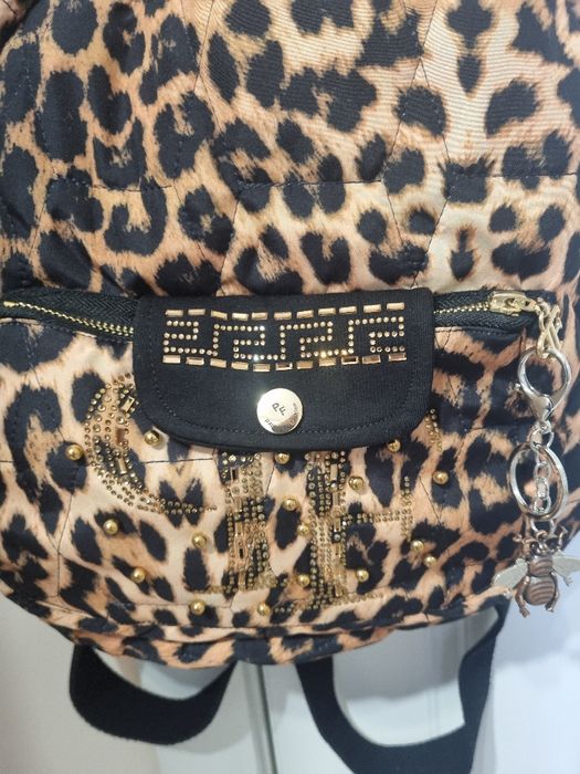 Леопардово яке Paparazzi  и  палто  Balmain
