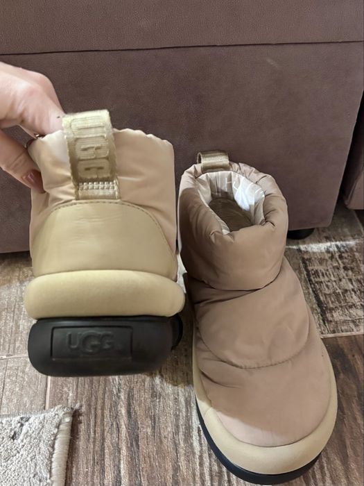 Ugg dama marimea 38
