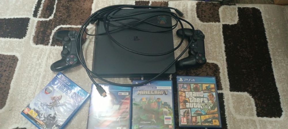 Play station slim 1gb