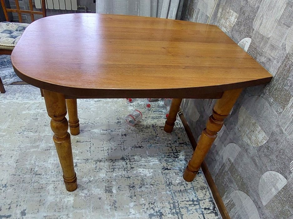 Стол кухонный б/у