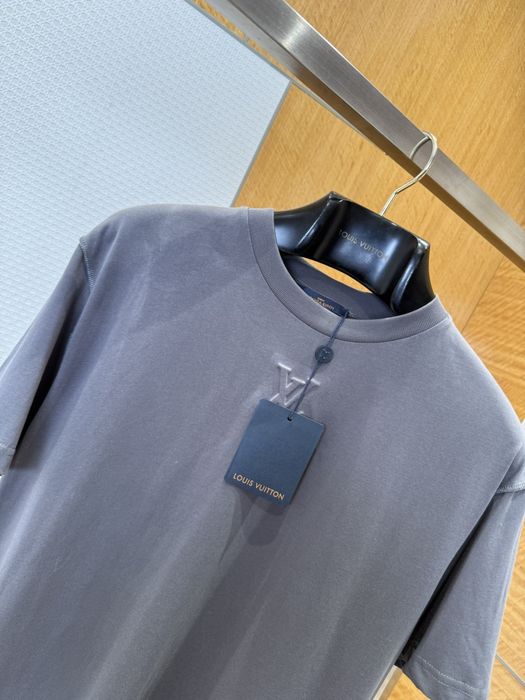 Tricou Louis Vuitton Calitate Premium