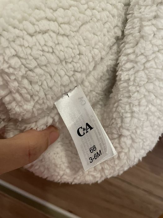 Бебешка топла жилетка C&A