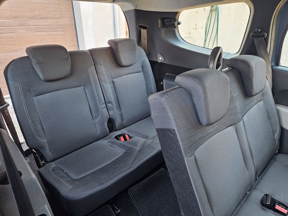 Dacia Lodgy 2015 special prestige 7 locuri 1.5 dci Climă Navigație 6 viteze