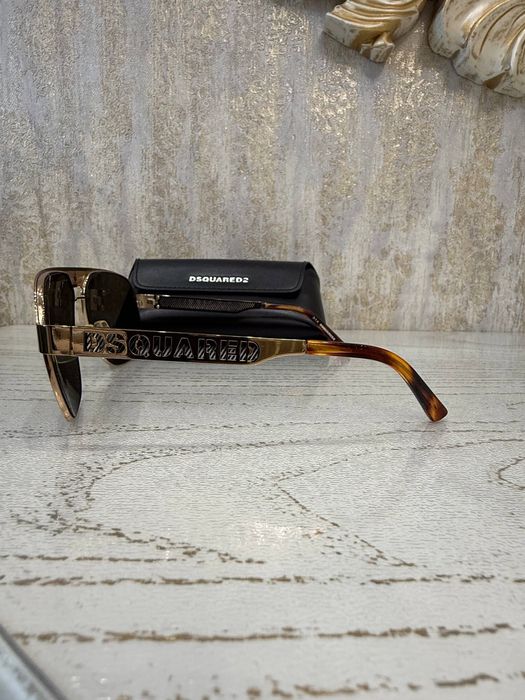 Солнцезащитные очки Dsquared DQ0137