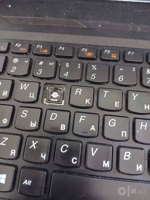 Noutbook lenovo sotiladi