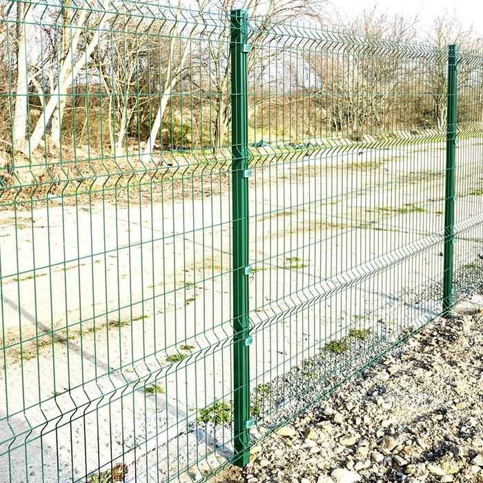 Vand garduri din plasa bordurata si val