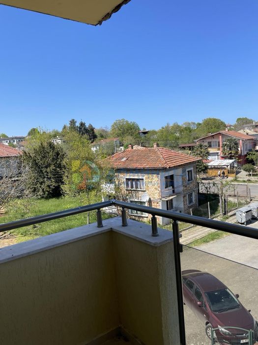 Двустаен апартамент, напълно обзаведен. Луксозно изпълнение