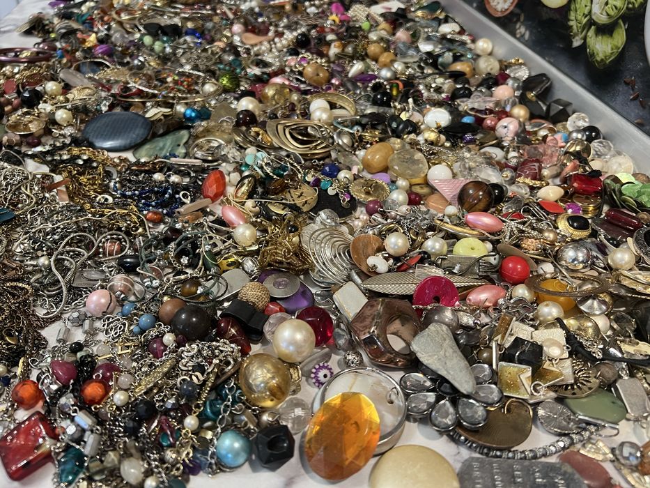 Bijuterii gablonturi accesorii