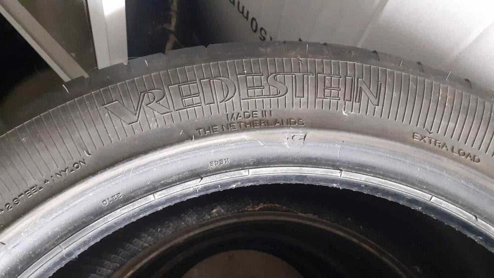 215 45 16 Vredestein Sportracs