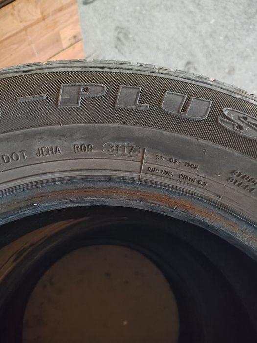 Vand 3 cauciucuri Minerva