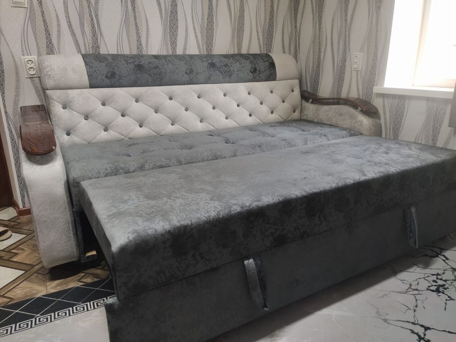 Продам два дивана один Б/У второй новый