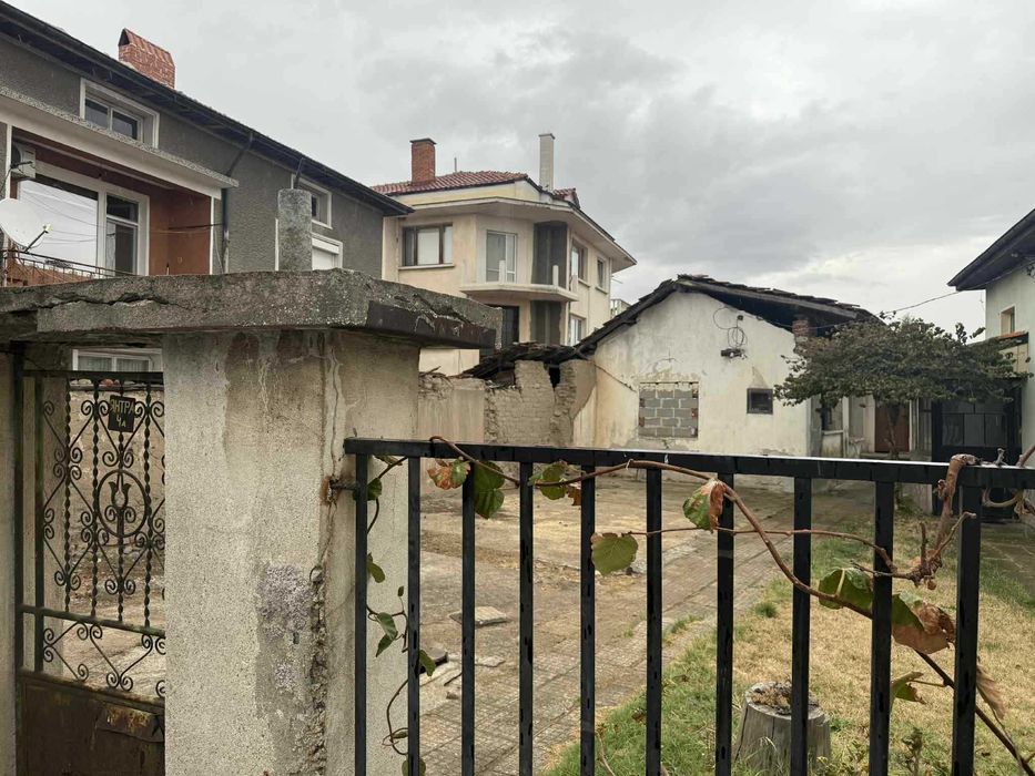 Продава се Къща в Първомай - 100 кв.м за 408 €/кв.м - Снимка #1