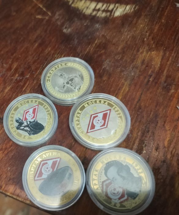 Коллекции монет наборами и лотами