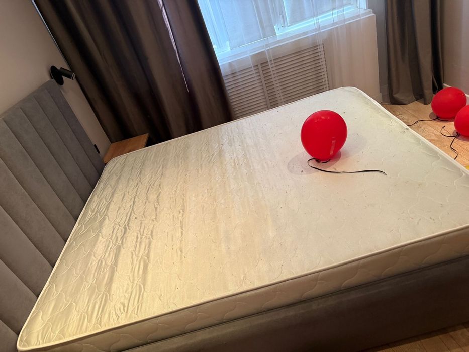 Отдам матрас 160*200