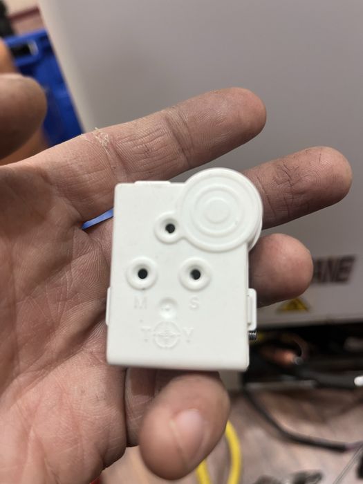 Ремонт холодильников