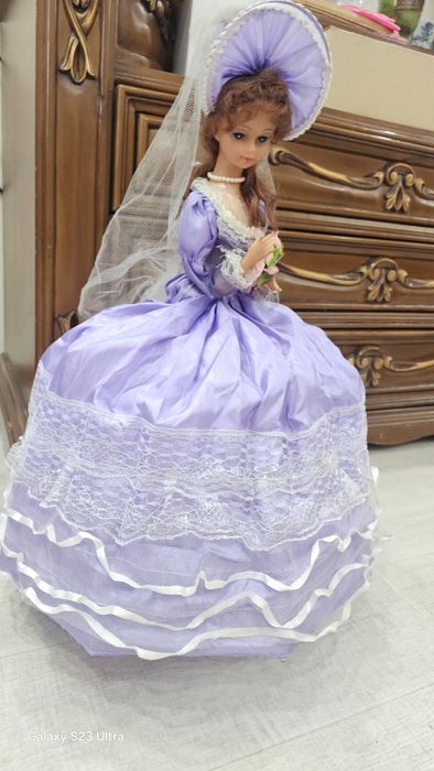 Продаётся Кукла , мягкие новые и б.у игрушки У куклы есть ещё зонтик