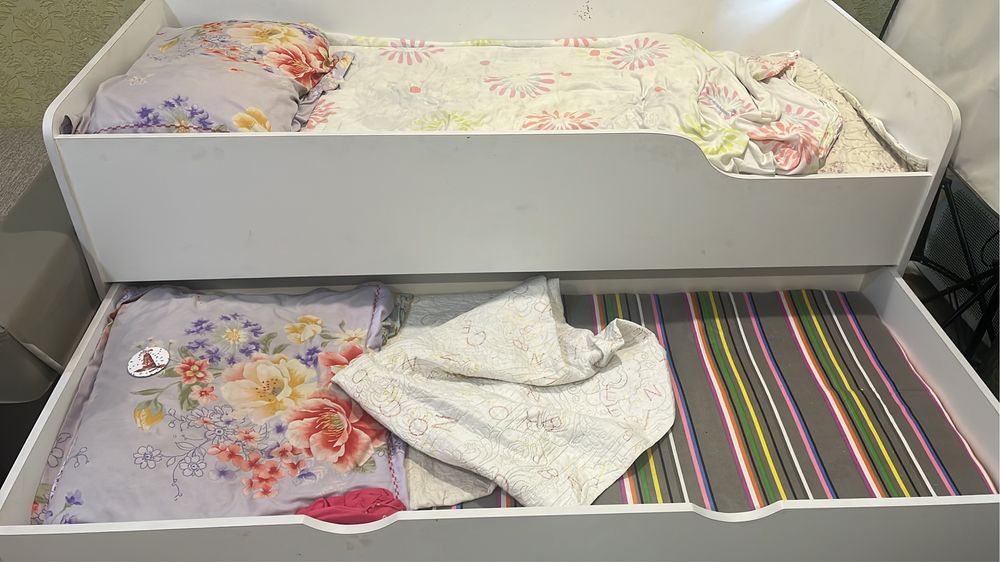 Кровать двухярустный