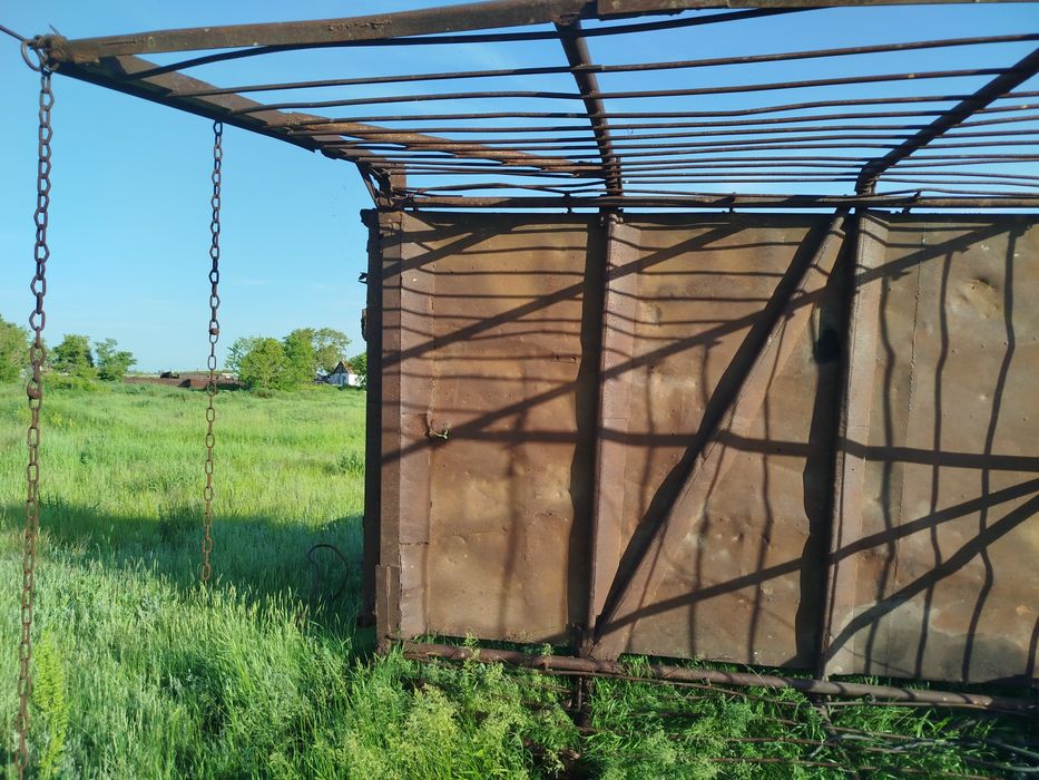 Продам касету под сено газ 53