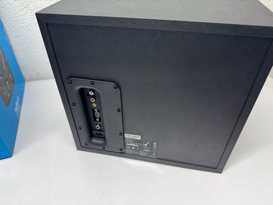 Аудио система Logitech  Z623, 2.1, 200W (130W + 2x 35W) / 400W