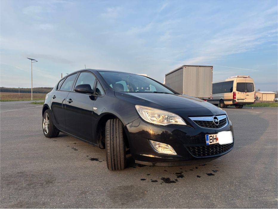 Vănd Opel Astra J 1.6 MPI