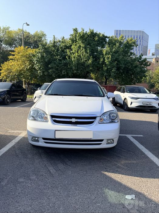 Продам свою Chevrolet Lacetti 2013 года